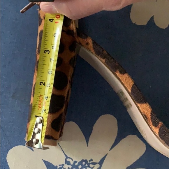 Leopard Print Block Heel Single Strap Heels - Picture 8 of 9